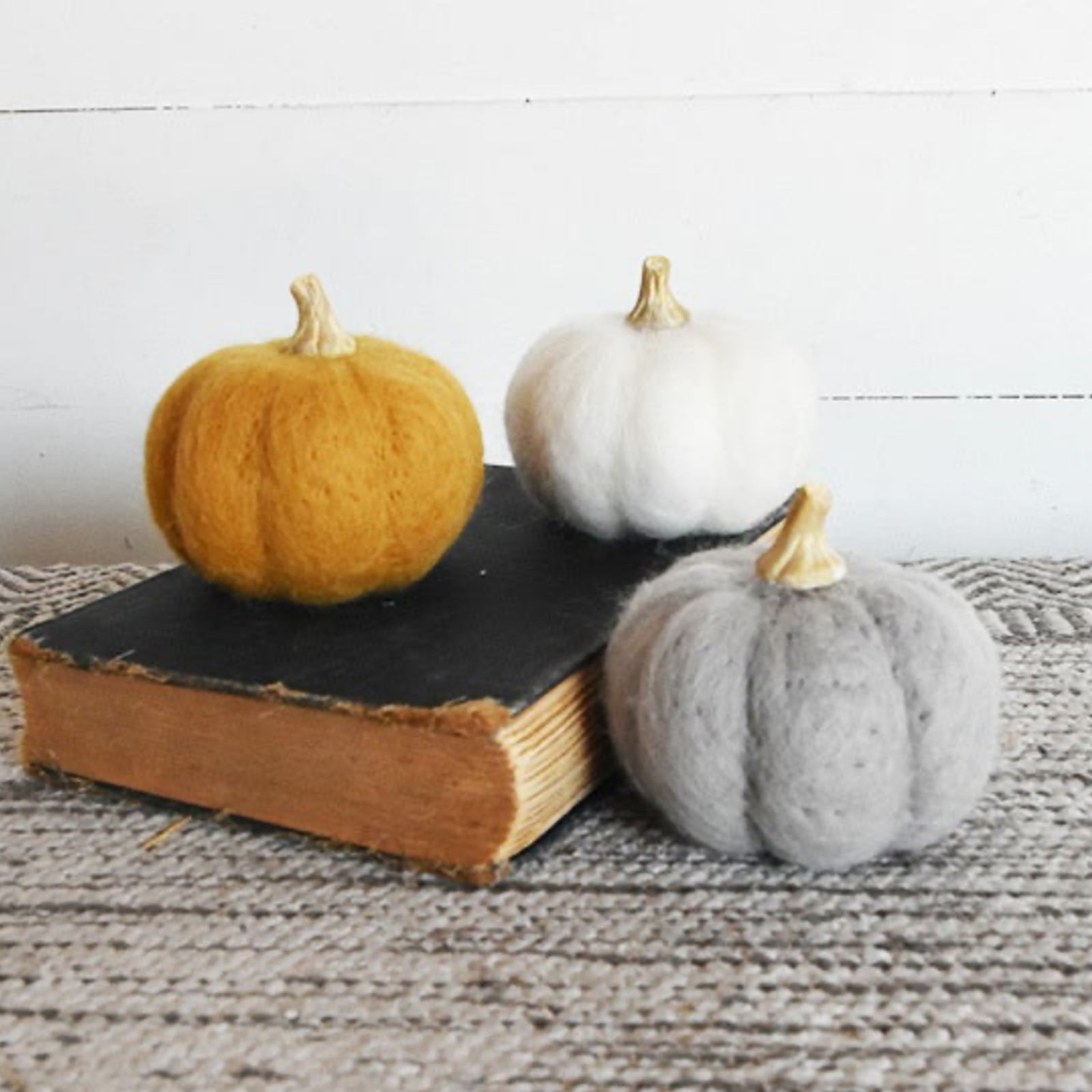 Wool Pumpkin - 3.5"