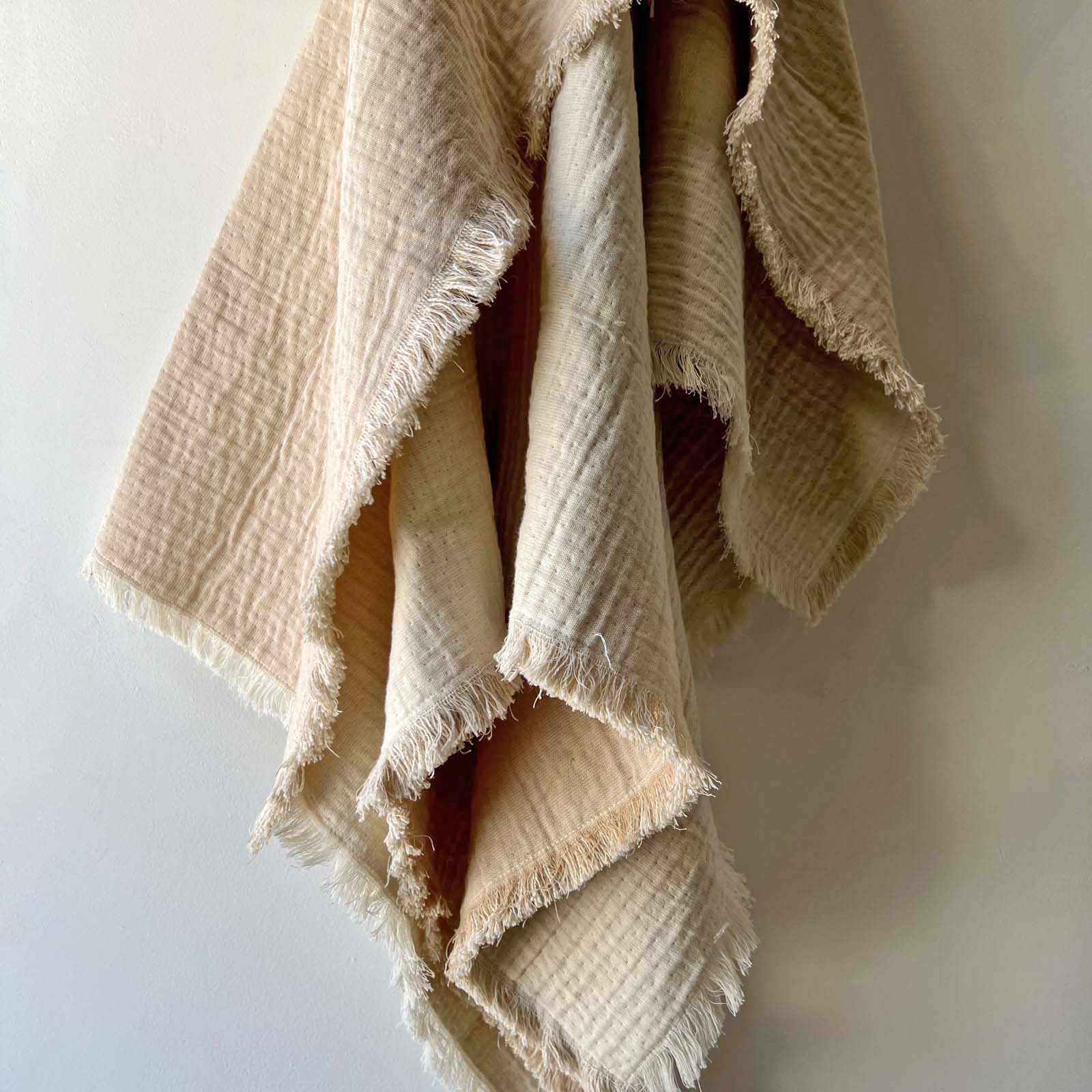 Beige/Natural Throw