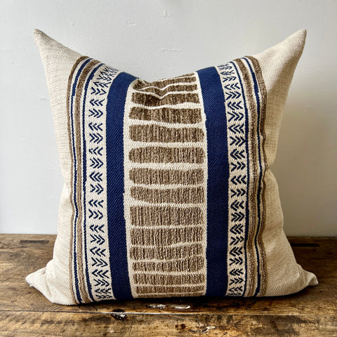 24" x 24" Pillow (36795)