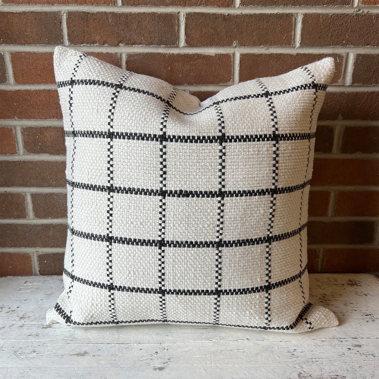 20" x 20" Outdoor Pillow