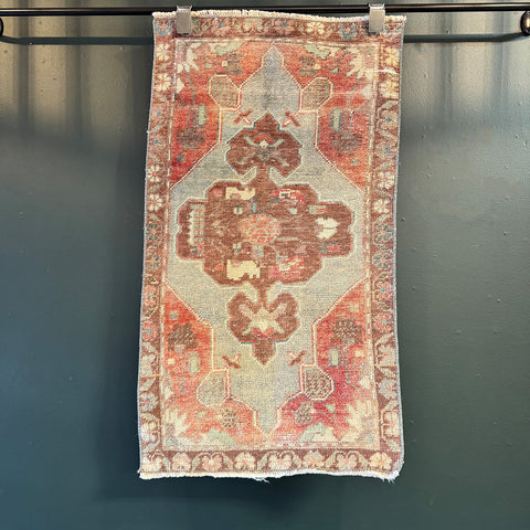 Vintage Rug No. 84