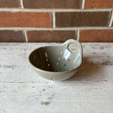 Berry Bowl - Light Grey