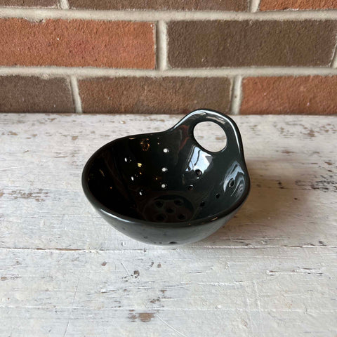 Berry Bowl -Dark Grey