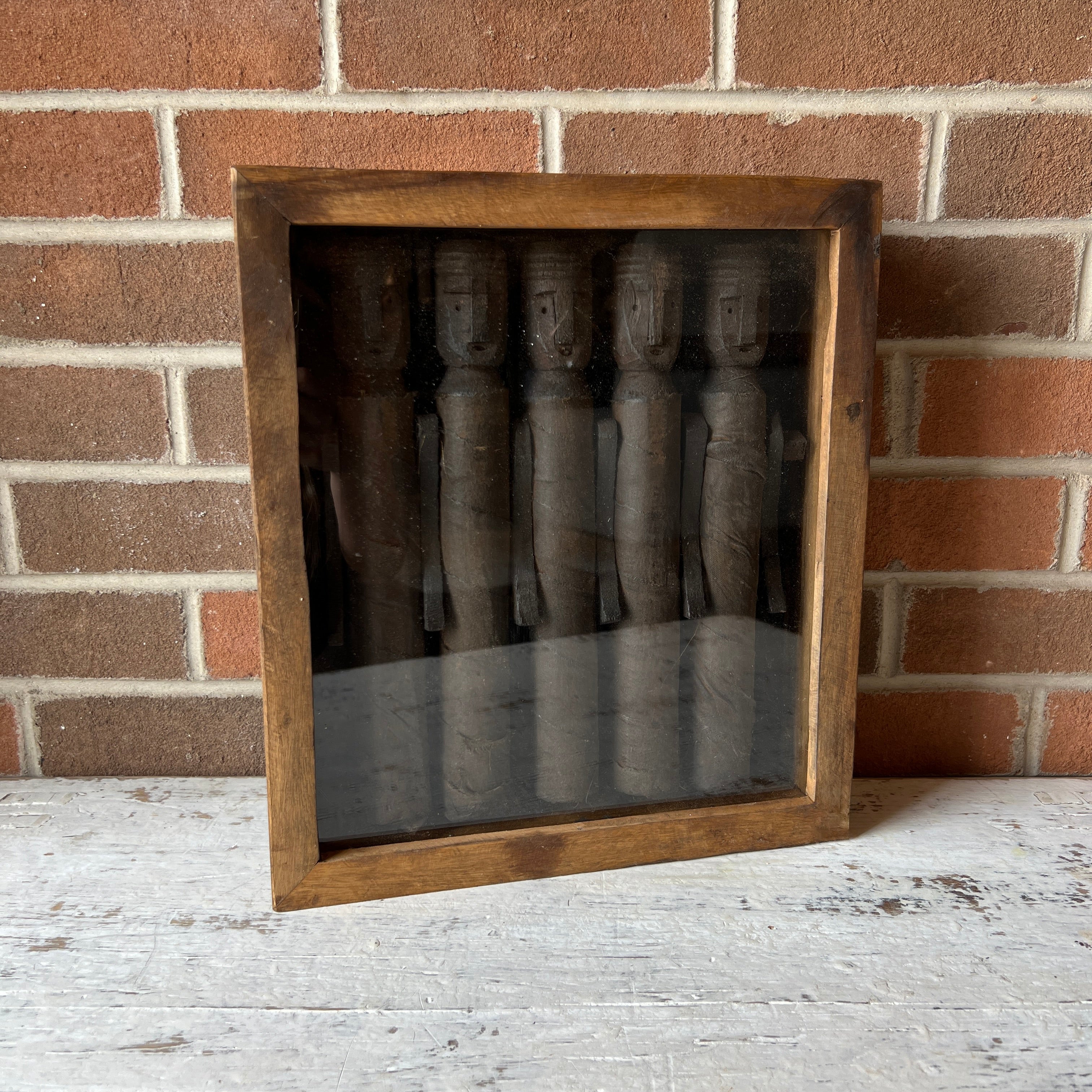 5 Wood Puppets Frame