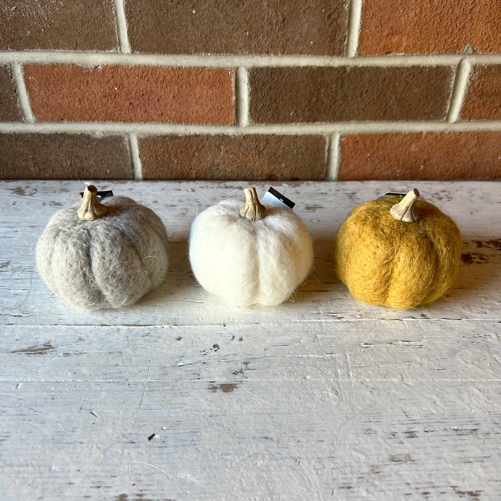 Wool Pumpkin - 3.5"