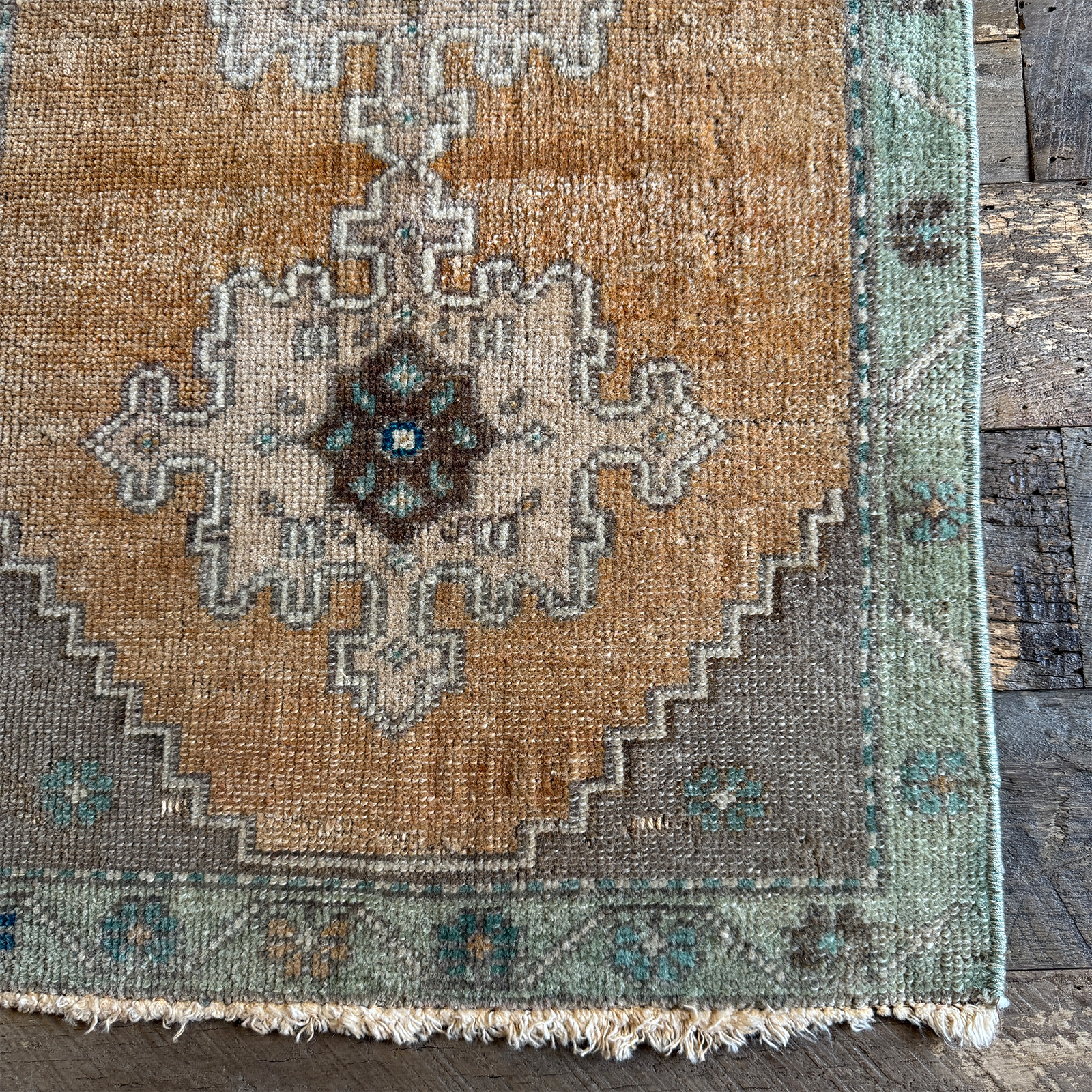 Vintage Rug No. 51