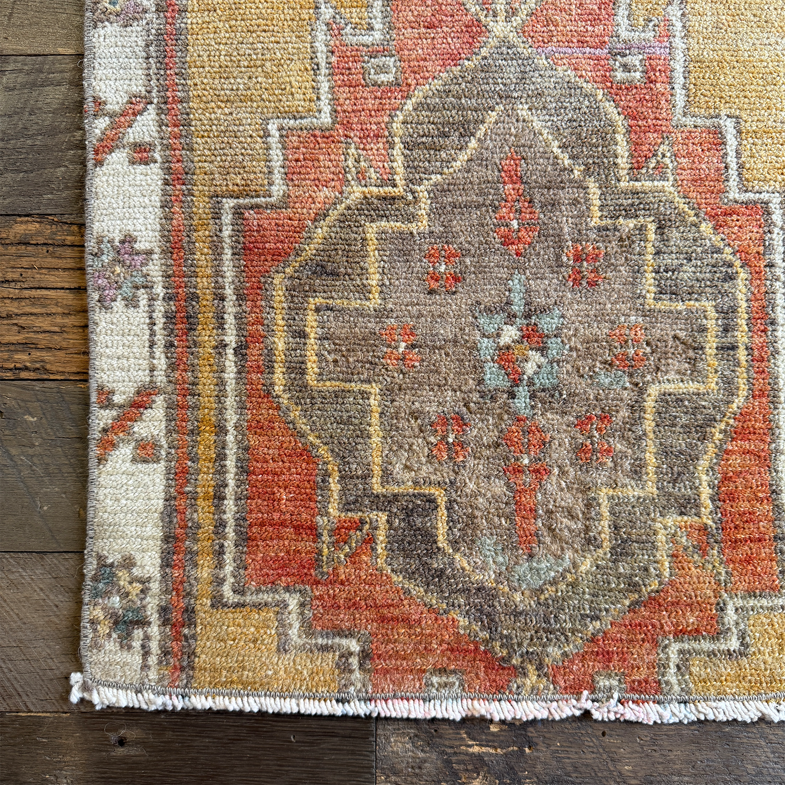 Vintage Rug No. 77