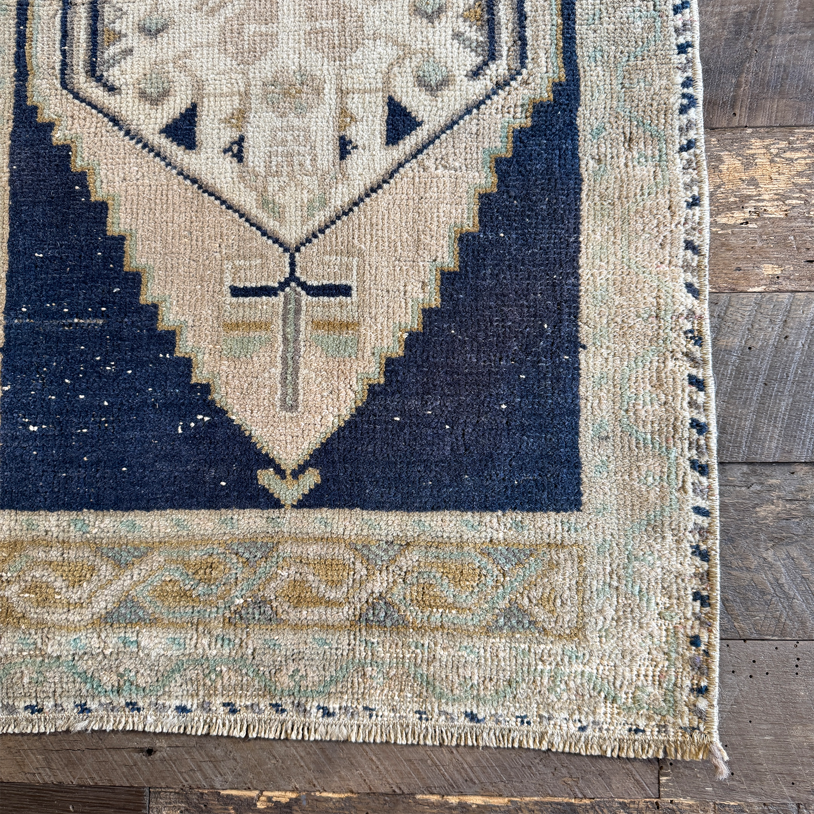 Vintage Rug No. 87