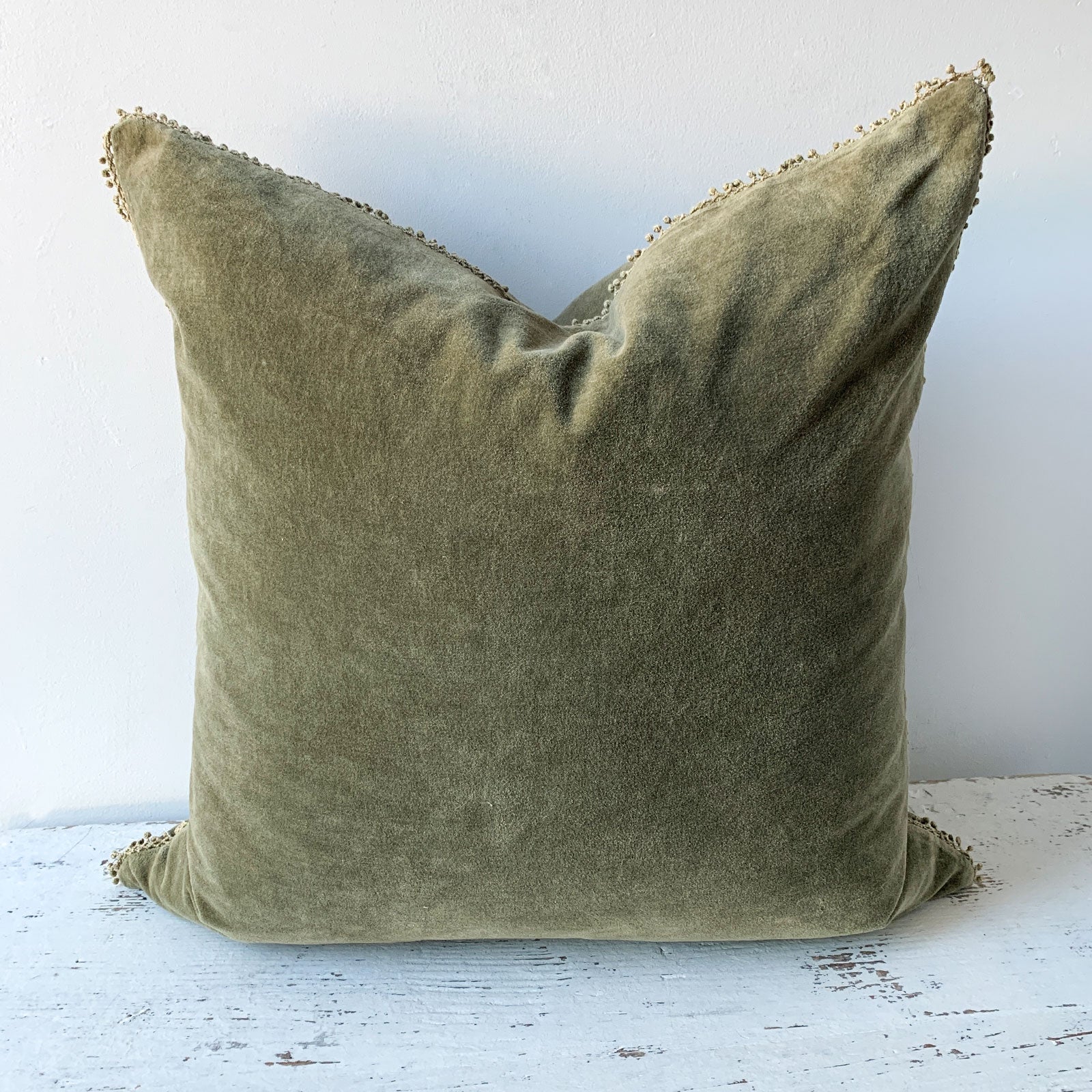 Moss Velvet 22" x 22" Pillow