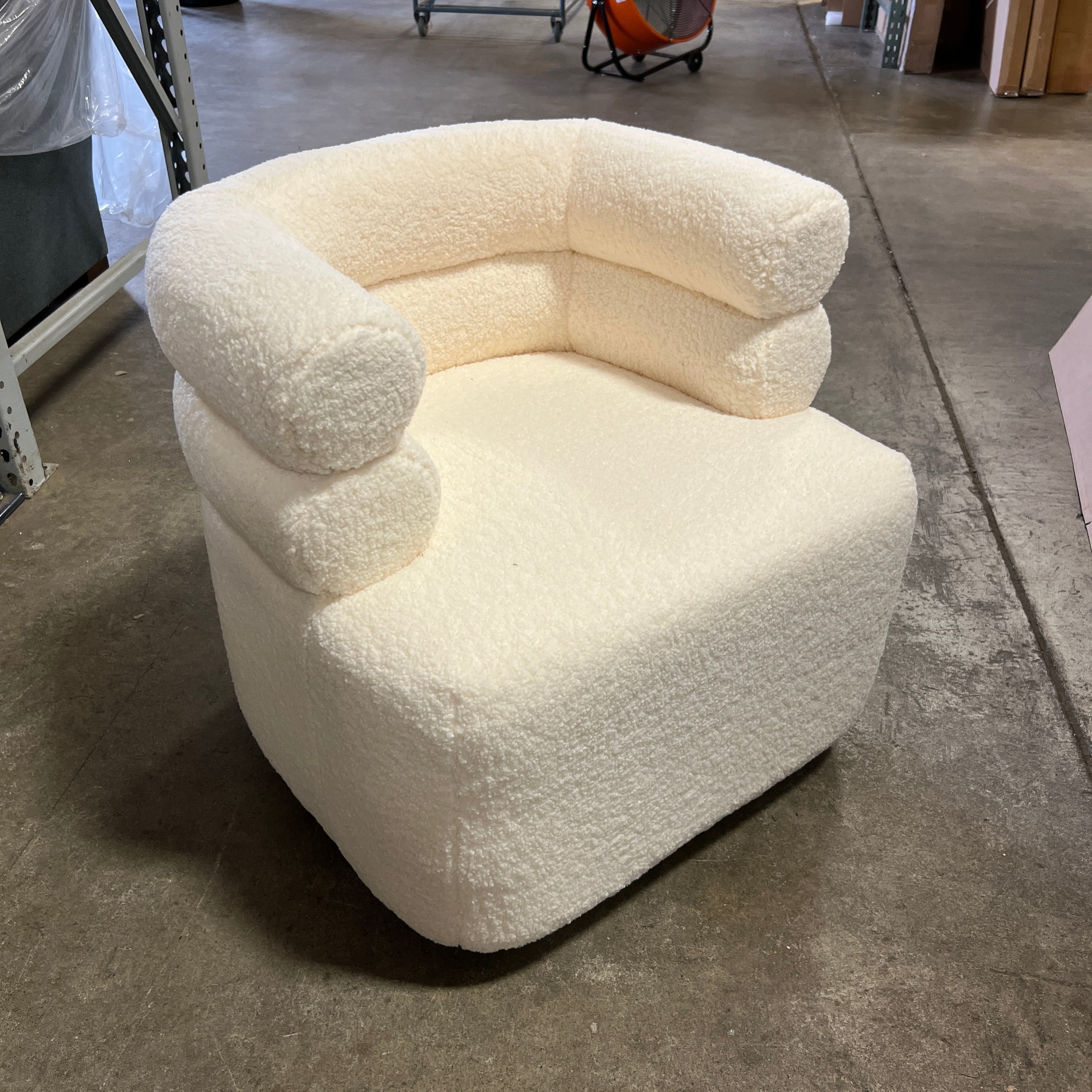 Jojo Swivel Chair