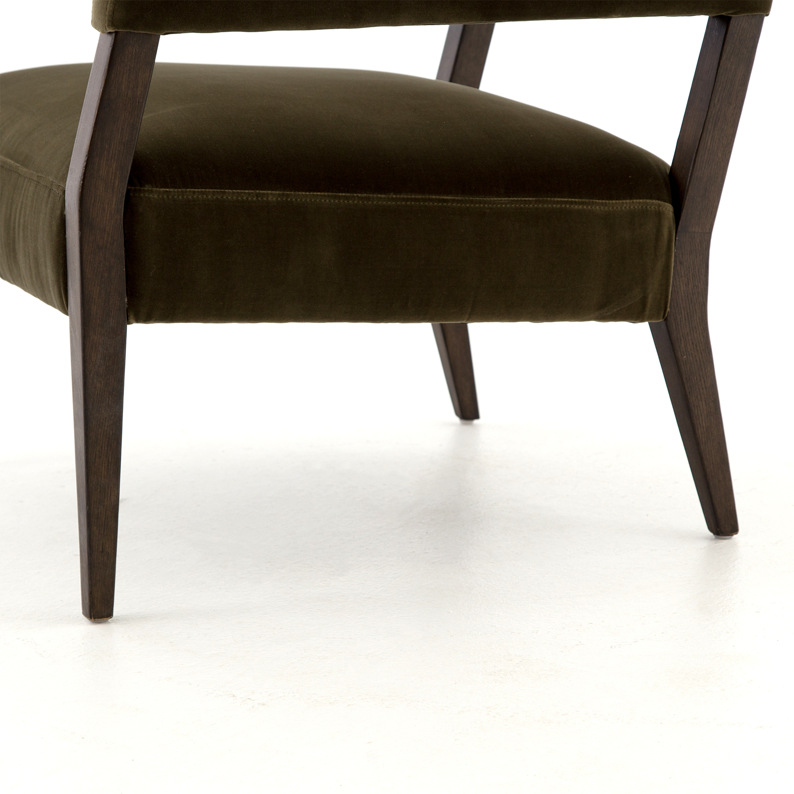 Pelion Chair